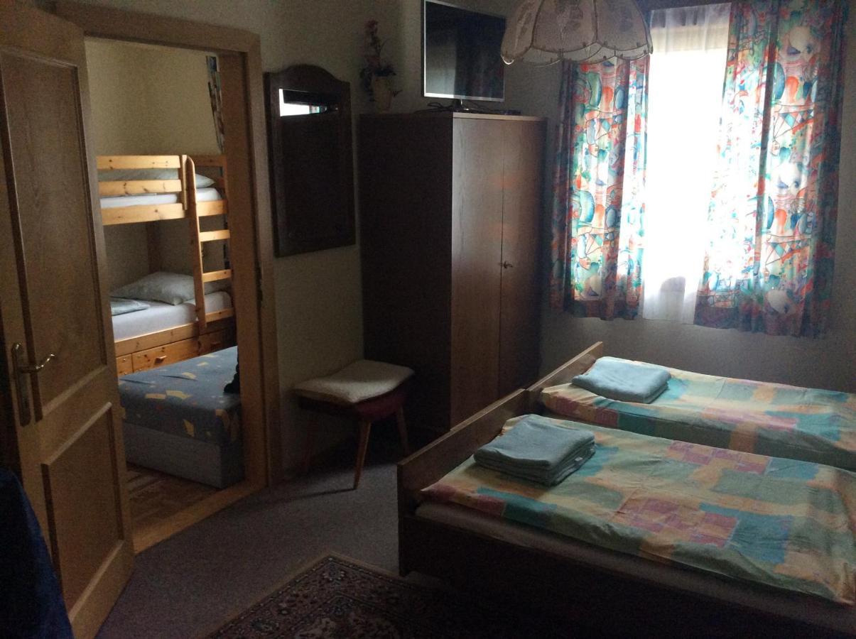 Mooswirt Bed & Breakfast Ranten Bagian luar foto